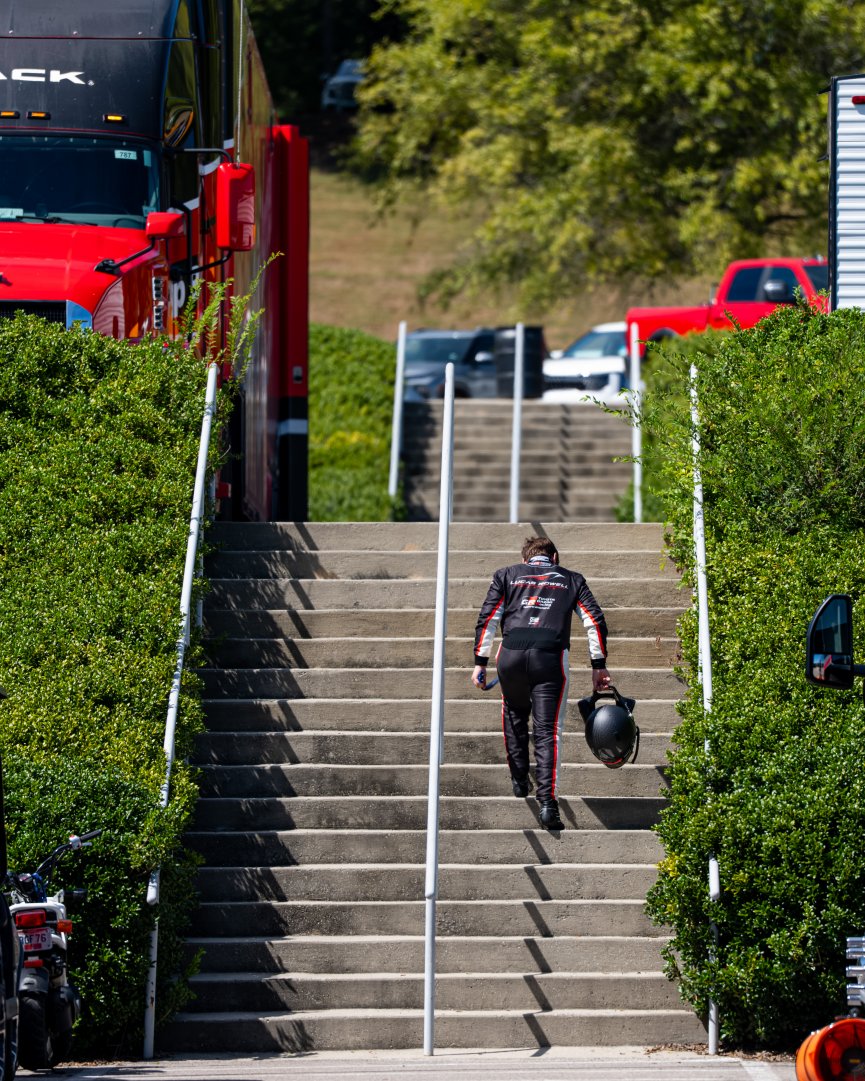 Qualifying 1